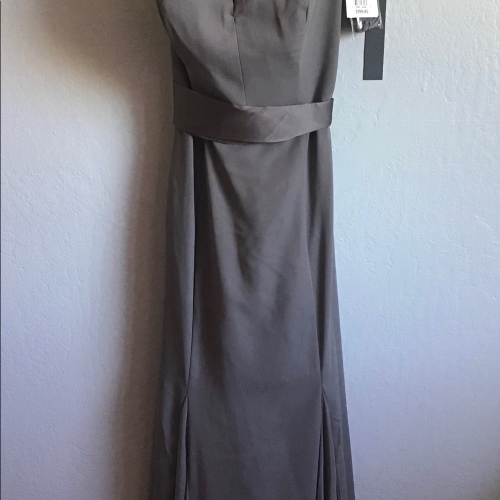 V Wire Crepe Mermaid Dress - Picture 2 of 7